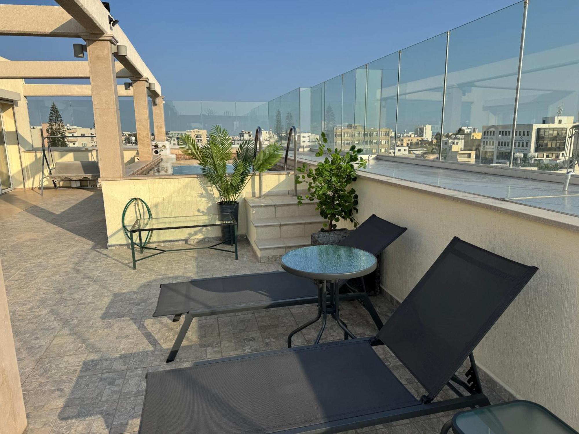 Apartman Huge Penthouse With Private Pool *